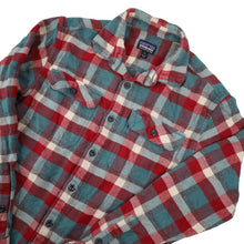 Load image into Gallery viewer, Patagonia Organic Cotton Plaid Flannel Shirt - S