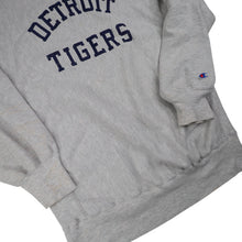 Load image into Gallery viewer, Vintage Champion Detroit Tigers Reverse Weave Sweatshirt - L