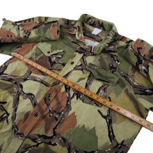 Load image into Gallery viewer, Vintage Predator Camo Shirt Jacket - XL