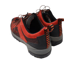 Load image into Gallery viewer, Vintage Y2k Nike ACG Outdoors Sneakers - M8