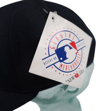 Load image into Gallery viewer, NWT Vintage New Era Seattle Mariners Snapback Hat - OS
