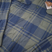 Load image into Gallery viewer, NWT Patagonia Organic Cotton Flannel Shirt - S