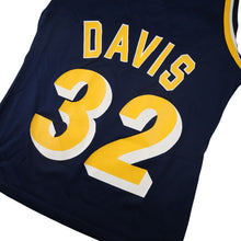Load image into Gallery viewer, Vintage Champion Indiana Pacers #32 Antonio Davis Jersey - S