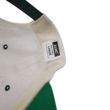 Load image into Gallery viewer, Vintage University of Oregon Duck Alumni Snapback Hat - OS