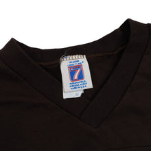 Load image into Gallery viewer, Vintage Logo 7 Cleveland Browns Graphic T Shirt - M