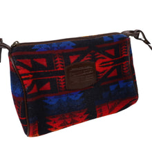 Load image into Gallery viewer, Vintage Pendleton Southwestern Aztec Print Wool Purse - OS