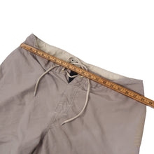 Load image into Gallery viewer, Oakley Spellout Board Shorts - 36&quot;