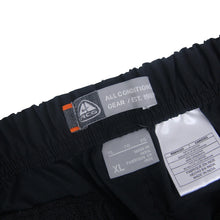 Load image into Gallery viewer, Vintage Nike ACG Adventure Shorts - XL