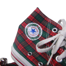Load image into Gallery viewer, Vintage Converse Chuck Taylor Christmas Edition Sneakers - W5/M3