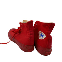 Load image into Gallery viewer, Vintage Converse Chuck Traylor USA Made Sneakers - M4/W6