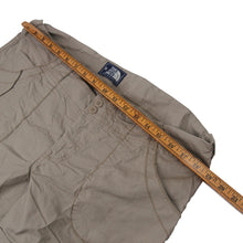 Load image into Gallery viewer, Vintage The North Face Hiking Shorts - W14