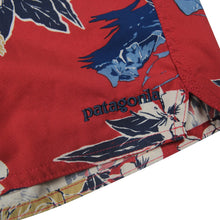 Load image into Gallery viewer, Patagonia Allover Floral Hybrid Shorts - 38"