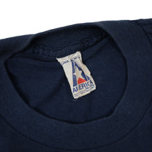 Load image into Gallery viewer, Vintage 1985 NFL Chicago Bears Super Bowl Graphic T Shirt - M