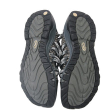 Load image into Gallery viewer, Chaco Sneaker Sandals - WMNS 6.5