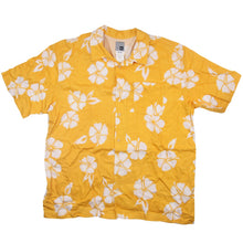 Load image into Gallery viewer, Vintage Quick Silver Tropical Button Down Hawaiian Shirt - XL