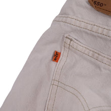 Load image into Gallery viewer, Vintage levis 550 Orange Tab Denim Shorts - 34"