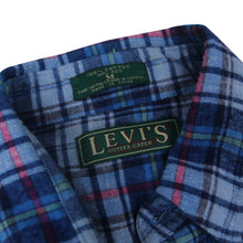 Load image into Gallery viewer, Vintage Levis Pearl Snap Down Western Flannel Shirt - M