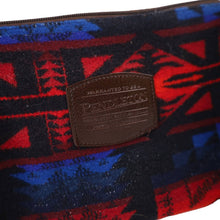 Load image into Gallery viewer, Vintage Pendleton Southwestern Aztec Print Wool Purse - OS