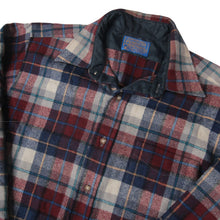 Load image into Gallery viewer, Vintage Pendleton %100 Wool Flannel Shirt - M
