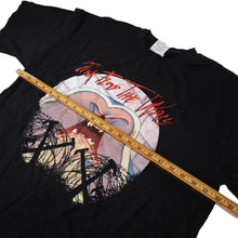 Load image into Gallery viewer, Vintage 1999 Pink Floyd The Wall Graphic T Shirt - XL