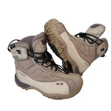 Load image into Gallery viewer, Vintage Y2k Salomon Quest Winter Boots - W8.5