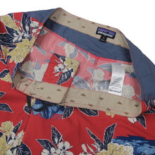 Load image into Gallery viewer, Patagonia Allover Floral Hybrid Shorts - 38"