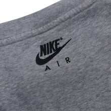 Load image into Gallery viewer, Vintage Nike Penny Hardway "Penny's and Posite's" Five Sweatshirt - S