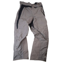 Load image into Gallery viewer, Vintage Nike ACG Storm-fit Snowboarding Pants - L