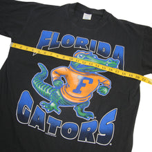 Load image into Gallery viewer, Vintage Florida Gators Graphic T Shirt - L