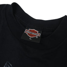 Load image into Gallery viewer, Vintage Harley Davidson 3D Emblem &quot;Survivors&quot; T Shirt - L