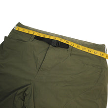 Load image into Gallery viewer, The North Face Adventure Shorts - 32&quot;