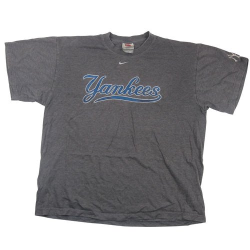 Vintage Nike NY Yankees Script Spellout T Shirt - L