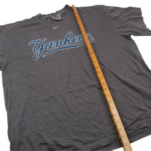 Vintage Nike NY Yankees Script Spellout T Shirt - L