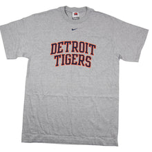 Load image into Gallery viewer, Vintage Nike Detroit Tigers graphic T shirt - Medium