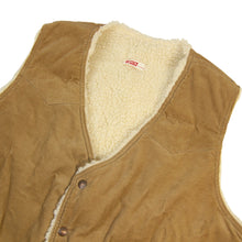 Load image into Gallery viewer, Vintage Levis Corduroy Sherpa Vest - XL
