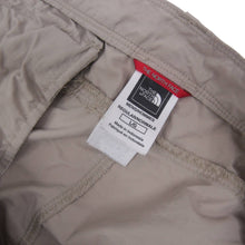 Load image into Gallery viewer, The North Face Adventure Cargo Shorts - L