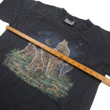 Load image into Gallery viewer, Vintage Wolf Graphic T Shirt - M