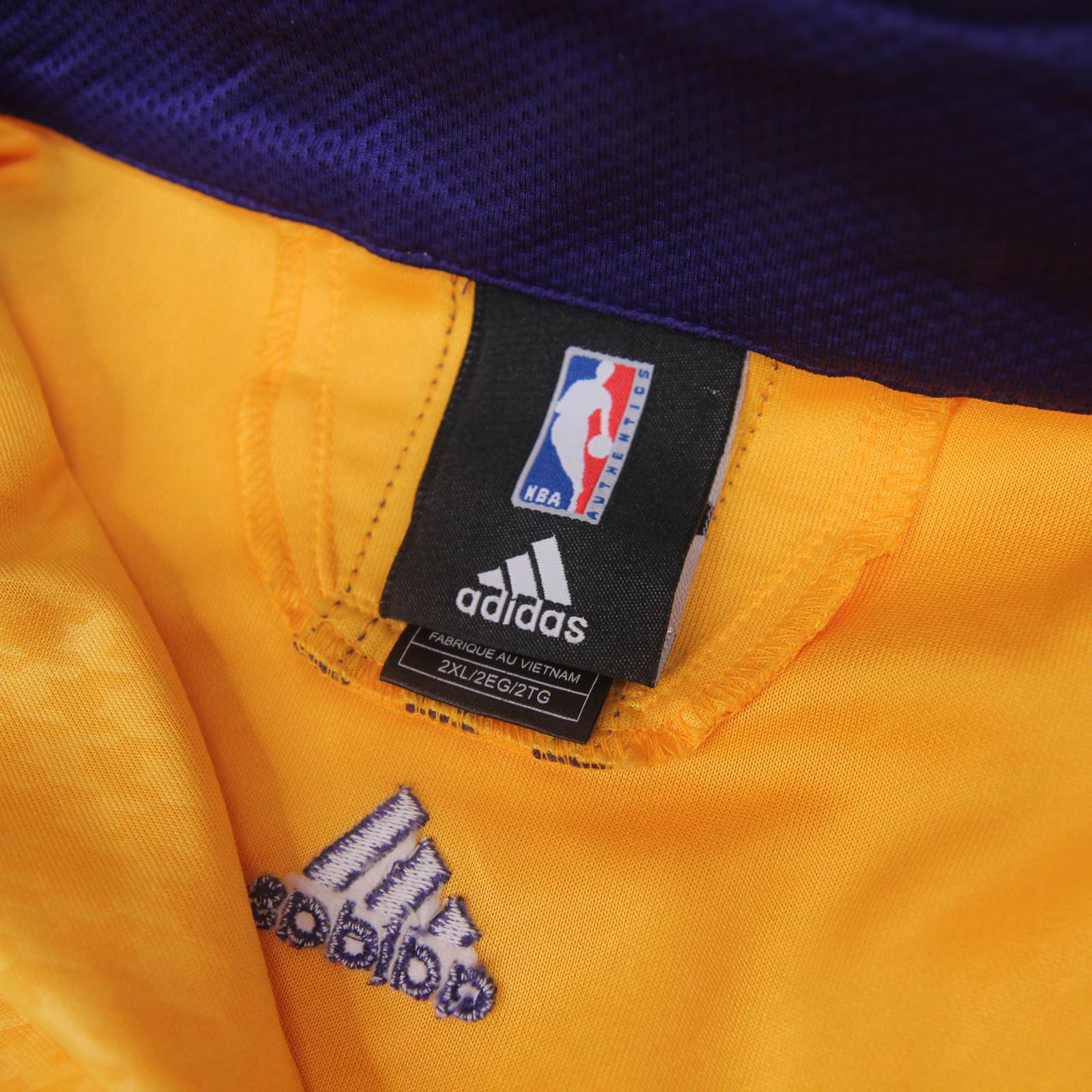 Vintage Adidas Lakers Spellout Track Jacket - XXL – Jak of all Vintage
