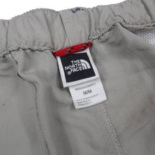 Load image into Gallery viewer, Vintage The North Face Adventure Shorts - M