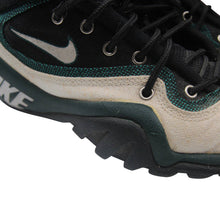 Load image into Gallery viewer, Vintage 1996 Nike Sneakers