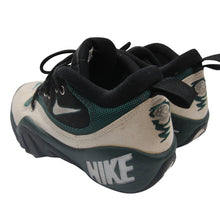 Load image into Gallery viewer, Vintage 1996 Nike Sneakers