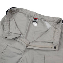 Load image into Gallery viewer, Vintage The North Face Adventure Shorts - M